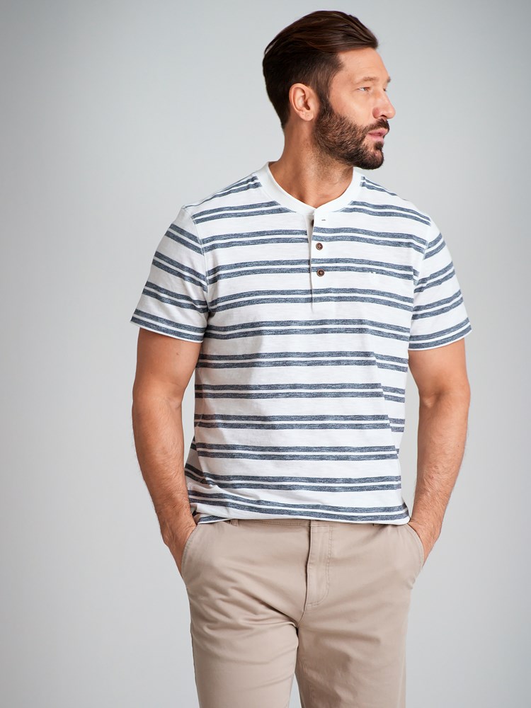 Hank bestefarsgenser 7503939_O79-REDFORD-H23-Modell-Front_chn=match_7490.jpg_Front||Front