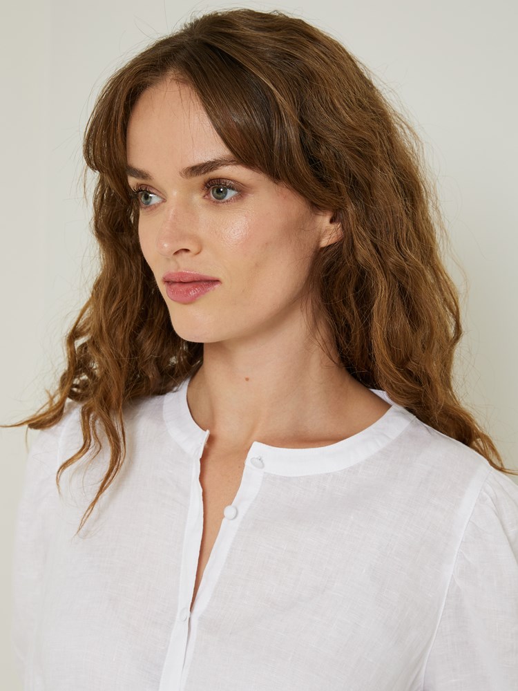 Lisa linbluse 7504098_O68-JEANPAUL-H23-Front_5703_Lisa linbluse O68_Lisa linbluse O68 7507090.jpg_