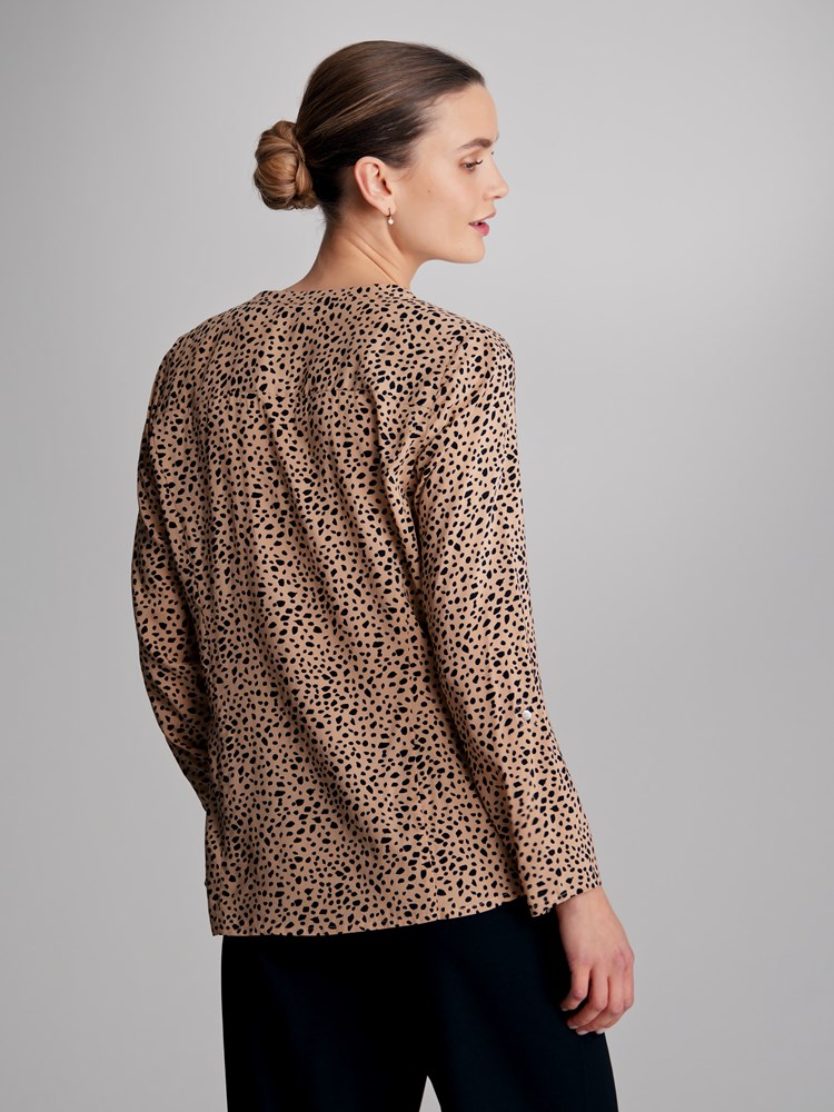 June bluse 7504116_AEZ-MARIEPHILIPPE-S23-Modell-Back_chn=match_6266_June bluse AEZ_June bluse AEZ 7504116.jpg_Back||Back
