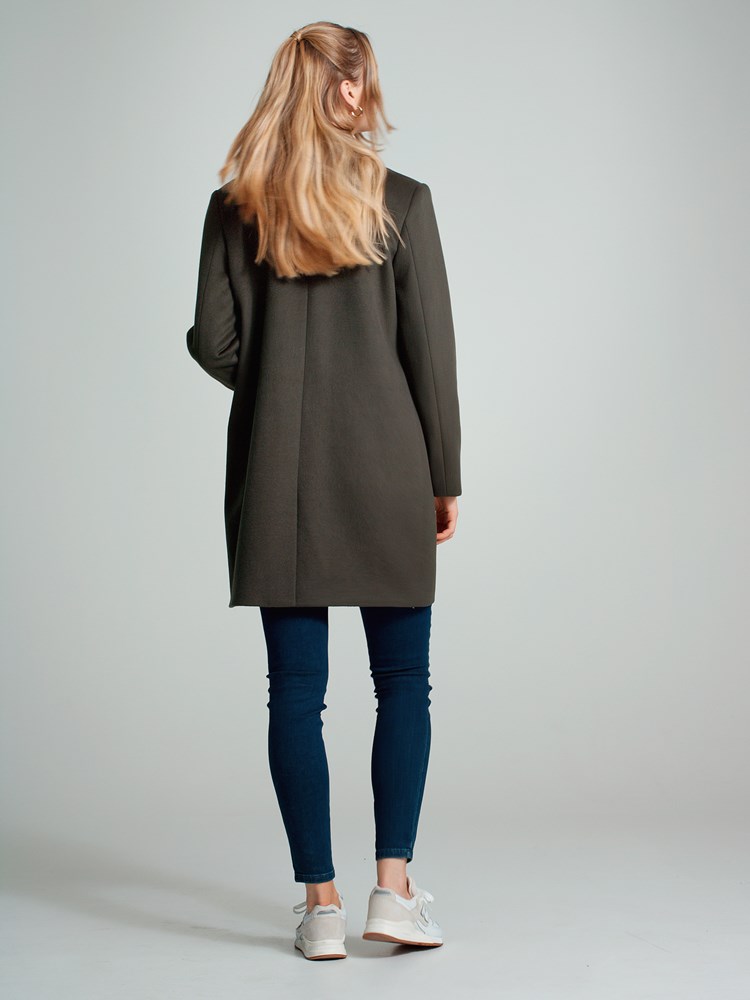Caroline kåpe 7504228_GOZ-MARIEPHILIPPE-A23-Modell-Back_chn=match_701_Caroline kåpe GOZ_Caroline kåpe GOZ 7504228.jpg_Back||Back