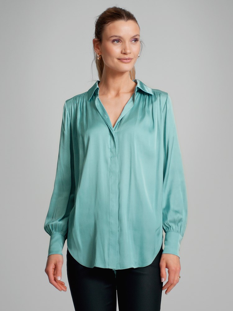 Adelin skjorte 7504238_EBF-MARIEPHILIPPE-A23-Modell-Front_chn=match_6424.jpg_Front||Front