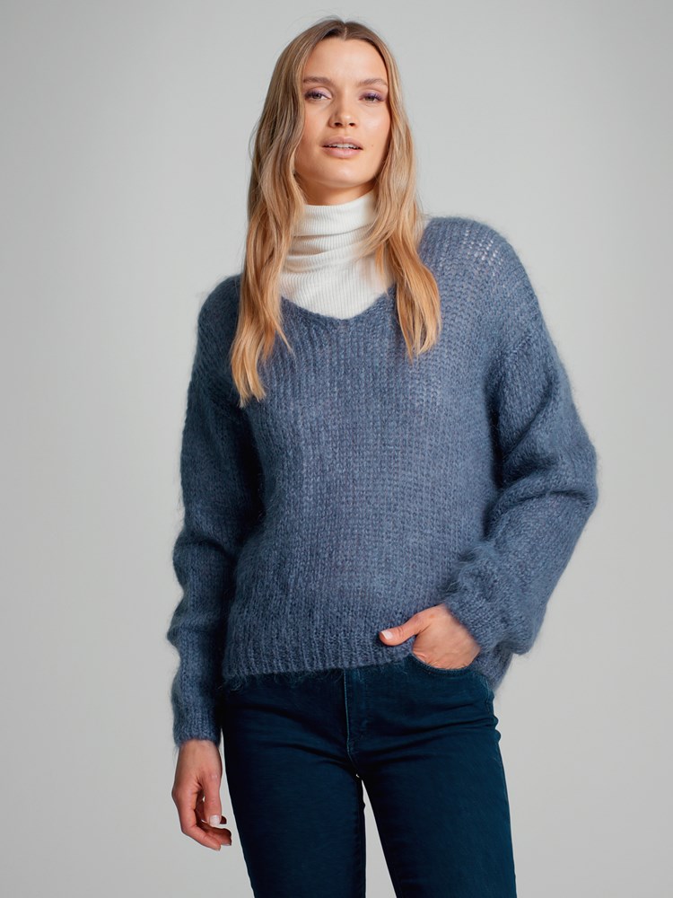 Stina genser 7504244_ENC-MARIEPHILIPPE-A23-Modell-Front_chn=match_9639.jpg_Front||Front