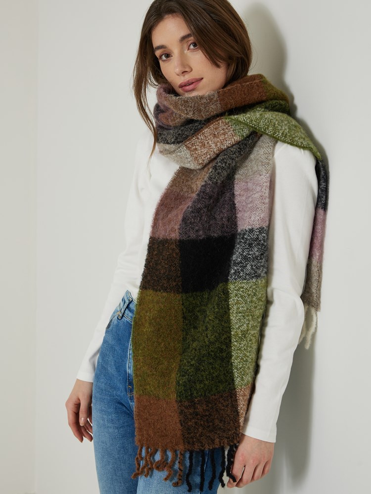 Lucie skjerf 7504255_GMT-JEANPAUL-A23-Modell-Front_1505_Lucie skjerf GMT_Lucie skjerf GMT 7504255.jpg_Front||Front