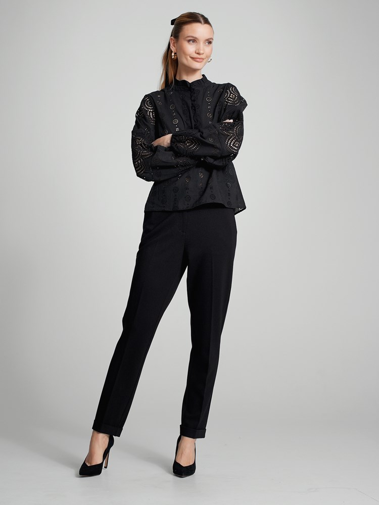 Ann blondebluse 7504268_CAB-MARIEPHILIPPE-A23-Modell-Front_chn=match_2715_Ann blondebluse CAB_Ann blondebluse CAB 7504268.jpg_Front||Front