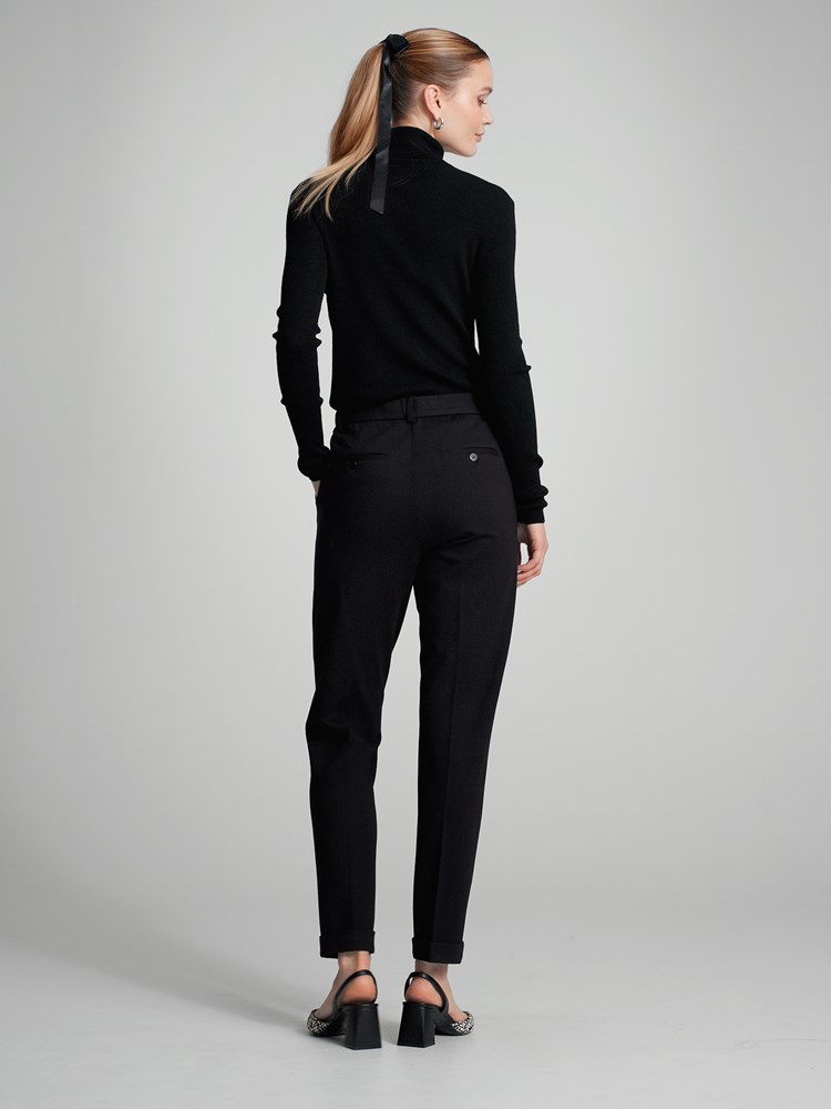 Susanne rib pologenser 7504303_CAB-MARIEPHILIPPE-A23-Modell-Back_chn=match_543_Susanne rib pologenser CAB_Susanne rib pologenser CAB 7504303.jpg_Back||Back