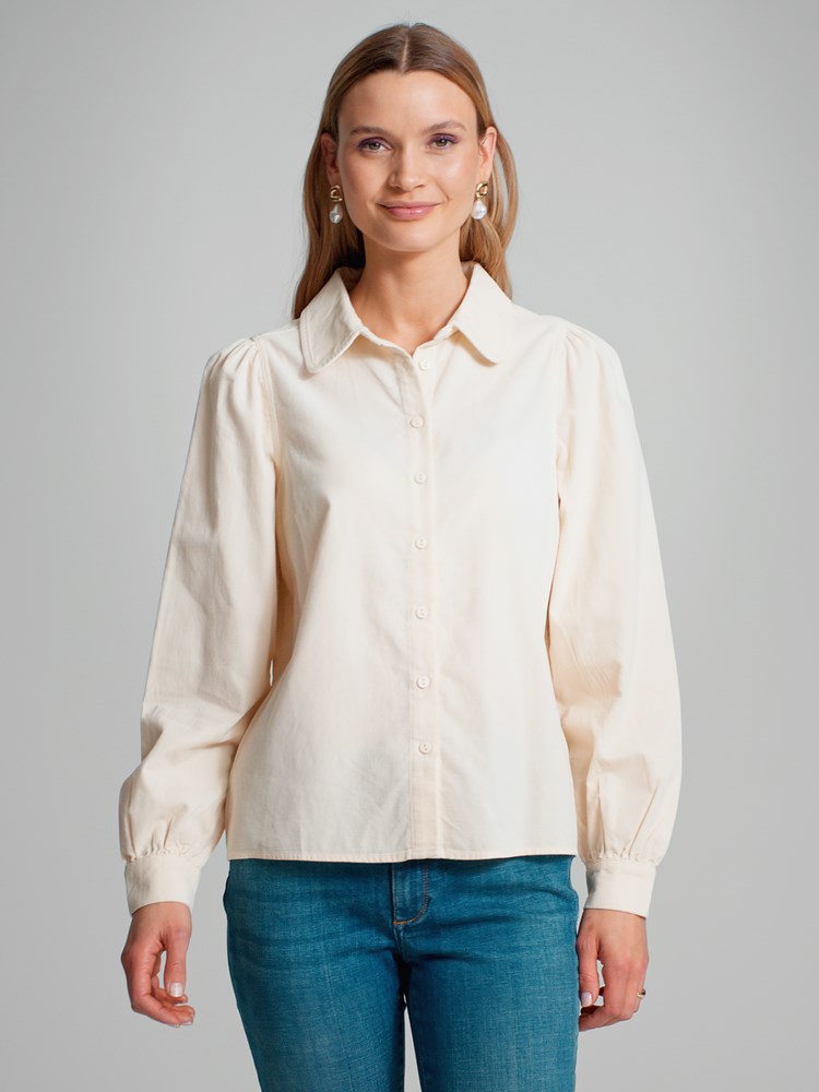 Gianna bluse 7504353_I2M-VAVITE-A23-Modell-Front_chn=match_9525_Gianna bluse I2M_Gianna bluse I2M 7504353.jpg_Front||Front