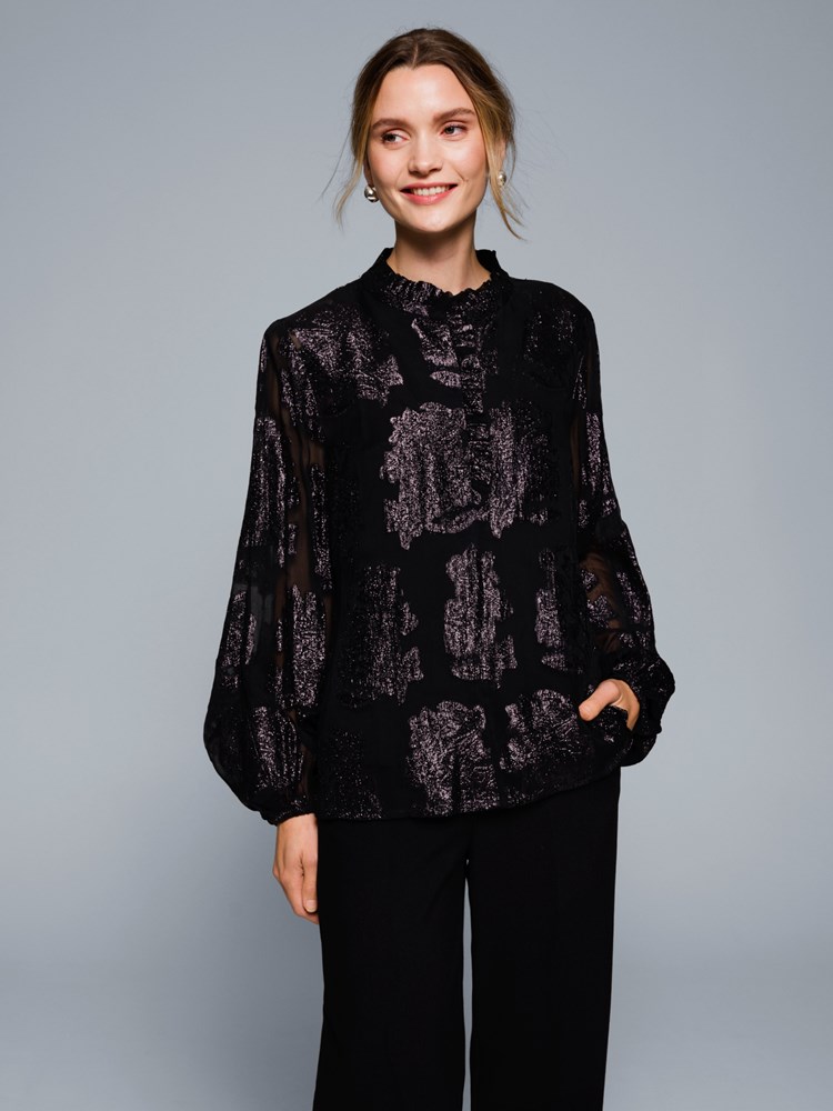 Ann bluse 7504459_CAB-MARIEPHILIPPE-W23-Modell-Front_chn=match_4034_Ann bluse CAB_Ann bluse CAB 7504459.jpg_Front||Front