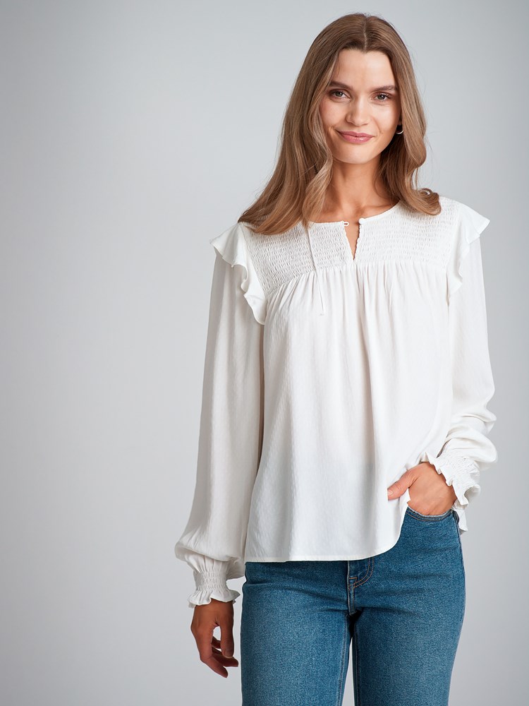 Lillian bluse 7504463_O79-VAVITE-S23-Modell-Front_chn=match_8096_Lillian bluse O79 7504463.jpg_Front||Front