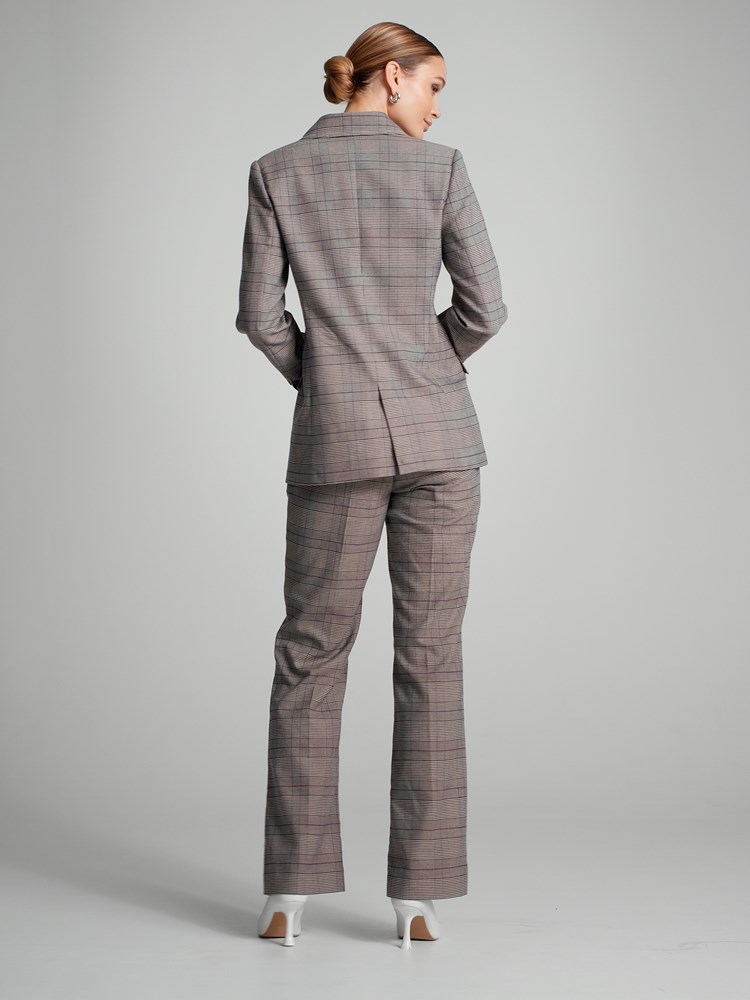 Catja rutet blazer 7504520_AFC-MARIEPHILIPPE-A23-Modell-Back_chn=match_8228_Catja rutet blazer AFC 7504520.jpg_Back||Back
