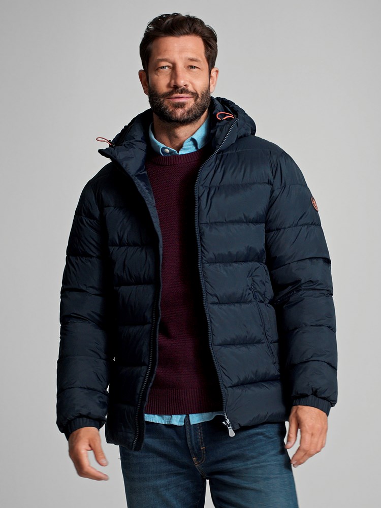 Osborne jakke 7504540_EMU-REDFORD-A23-Modell-Front_chn=match_7475.jpg_Front||Front