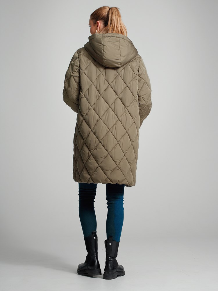 Alina jakke 7504575_GOZ-VAVITE-A23-Modell-Back_chn=match_3902_Alina jakke GOZ_Alina jakke GOZ 7504575.jpg_Back||Back