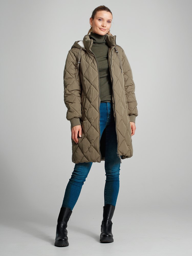 Alina jakke 7504575_GOZ-VAVITE-A23-Modell-Front_chn=match_9524_Alina jakke GOZ_Alina jakke GOZ 7504575.jpg_Front||Front