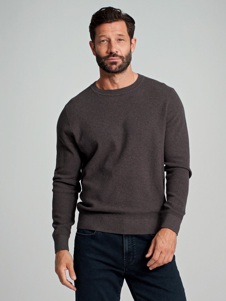 Leo genser 7504606_AIE-MARIOCONTI-A23-Modell-Front_chn=match_3048.jpg_Front||Front
