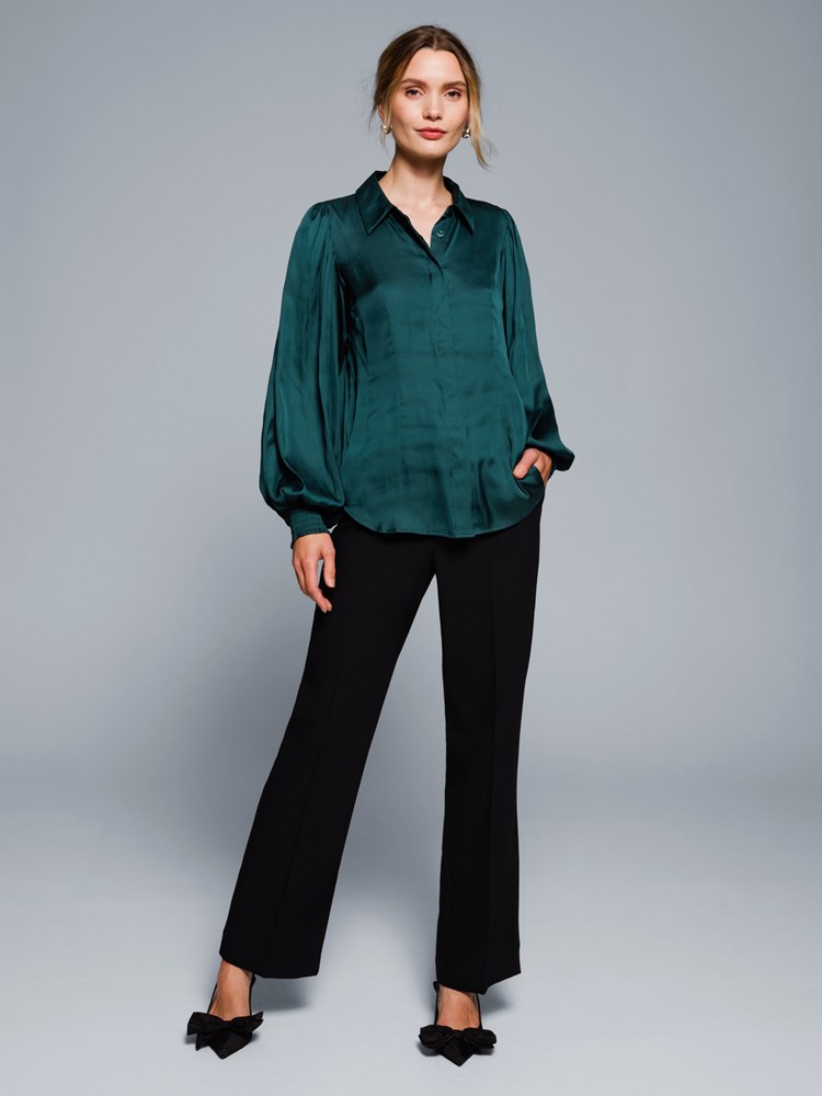 Adele skjorte 7504668_EHK-MARIEPHILIPPE-W23-Modell-Front_chn=match_6947_Adele skjorte EHK_Adele skjorte EHK 7504668.jpg_Front||Front