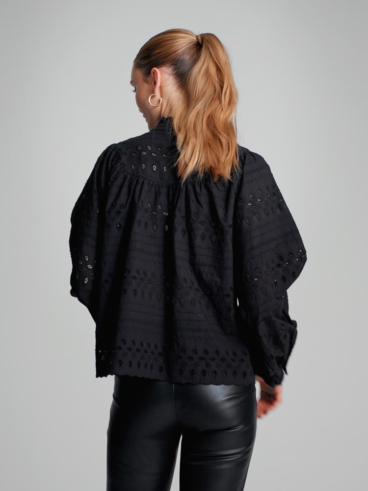 Lysandra bluse 7504779_CAB-DONNA-A23-Modell-Back_chn=match_2112_Lysandra bluse CAB_Lysandra bluse CAB 7504779.jpg_Back||Back
