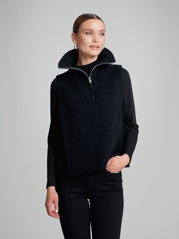 Maja vest 7504850_CAB-DONNA-A23-Modell-Front_chn=match_4188_Maja vest CAB_Maja vest CAB 7504850.jpg_Front||Front
