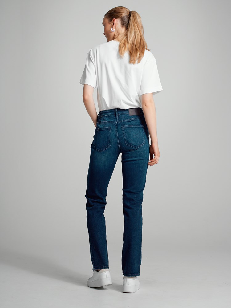 Sophia straight stretch jeans 7505041_D06-VAVITE-A23-Modell-Back_chn=match_6502_Sophia straight stretch jeans D06_Sophia straight stretch jeans D06 7505041.jpg_Back||Back