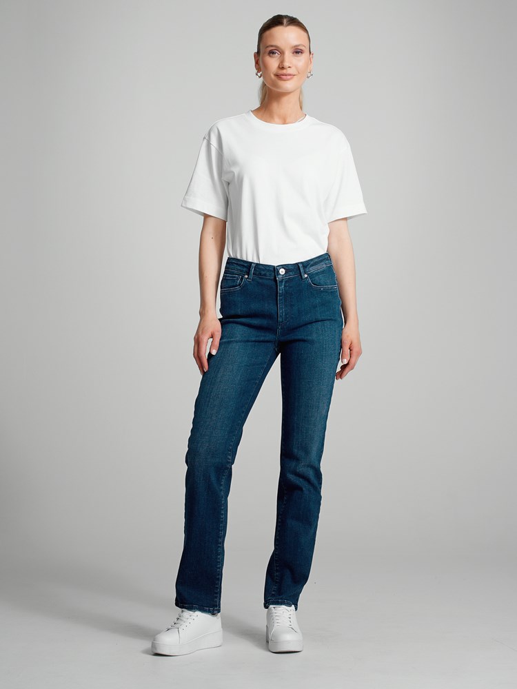 Sophia straight stretch jeans 7505041_D06-VAVITE-A23-Modell-Front_chn=match_9893_Sophia straight stretch jeans D06_Sophia straight stretch jeans D06 7505041.jpg_Front||Front