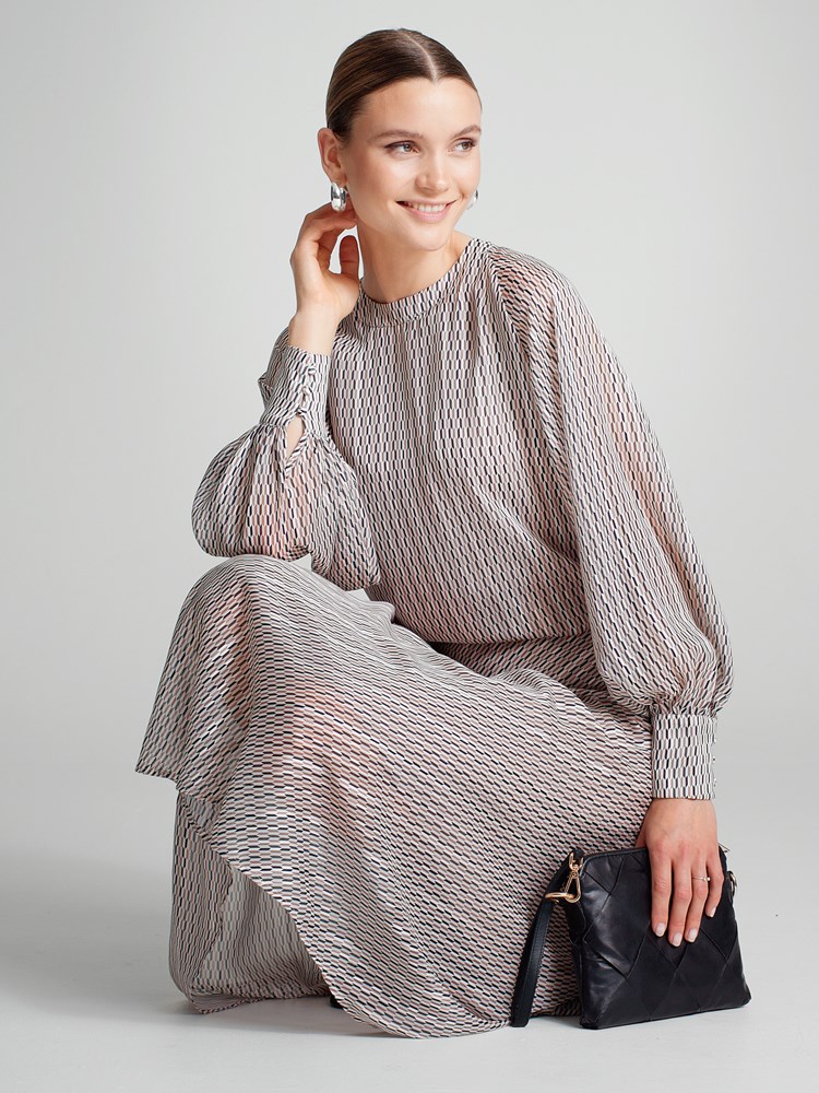 Gia skjørt 7505119_O79-DONNA-A23-Modell-Front_chn=match_8482_Gia skjørt O79_Gia skjørt O79 7505119.jpg_Front||Front
