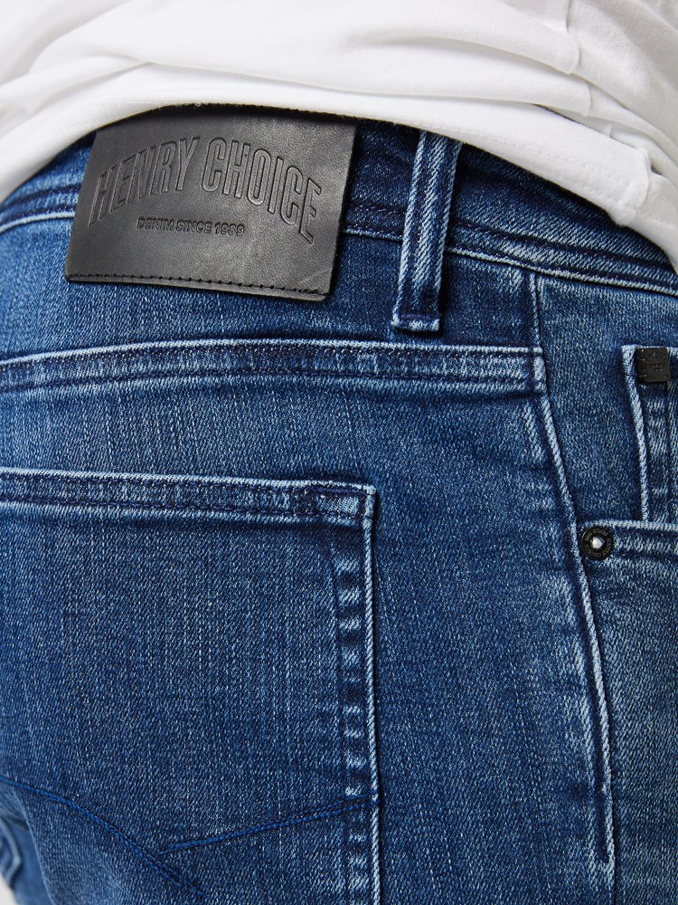 Slim Bill origin 7505133_D06-HENRYCHOICE-A23-details_chn=boys_1786_Slim Bill origin D06.jpg_