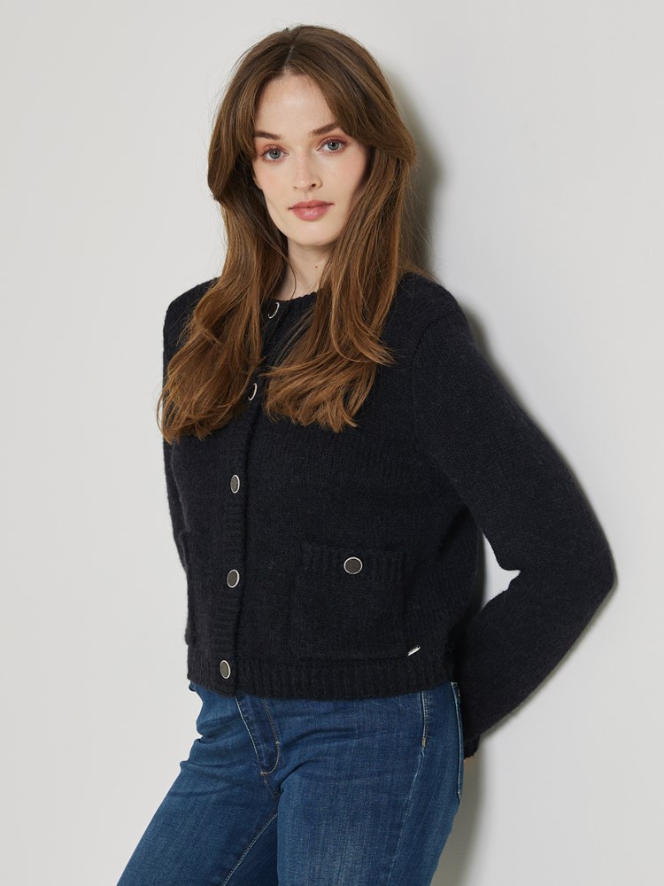 Coco cardigan 7505164_C25-JEANPAUL-W23-Modell-Front_412_Coco cardigan C25_Coco cardigan C25 7505164.jpg_Front||Front