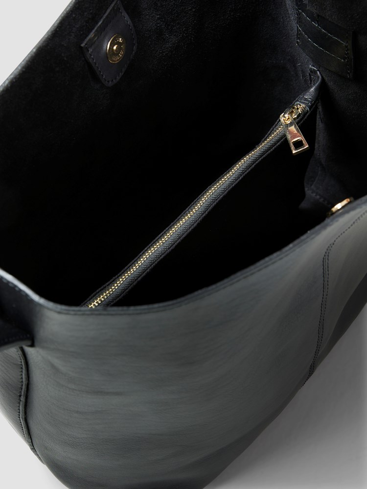 Dimitra skinnveske 7505174_CAB-DONNA-A23-Front_6354.jpg_