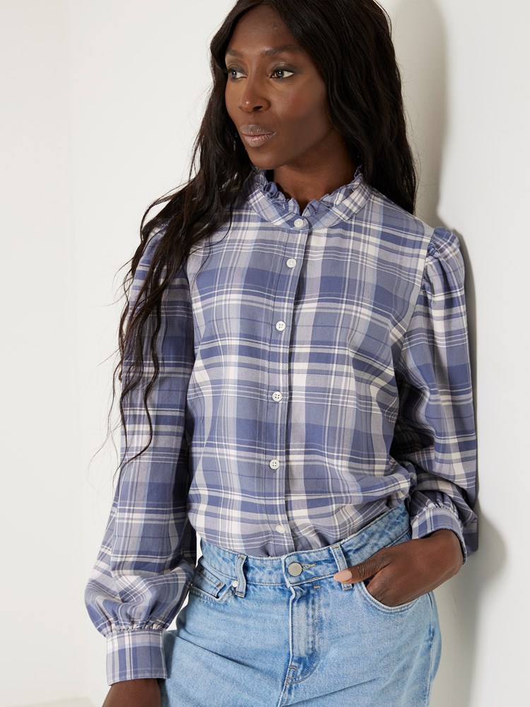 Lise skjorte 7505216_ECG-JEANPAUL-W23-Modell-Front_2274_Lise skjorte ECG_Lise skjorte ECG 7505216.jpg_Front||Front