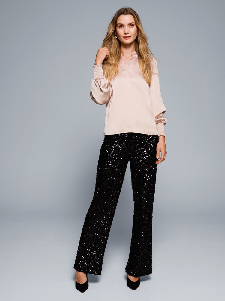 Leia bluse 7505351_A9I-VAVITE-W23-Modell-Front_chn=match_4154_Leia bluse A9I_Leia bluse A9I 7505351.jpg_Front||Front