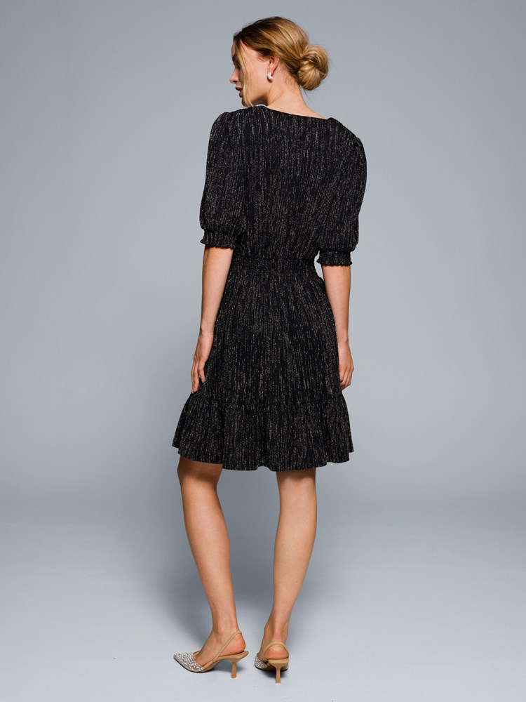 Nyla kjole 7505353_CAB-VAVITE-W23-Modell-Back_chn=match_1234_Nyla kjole CAB 7505353.jpg_Back||Back