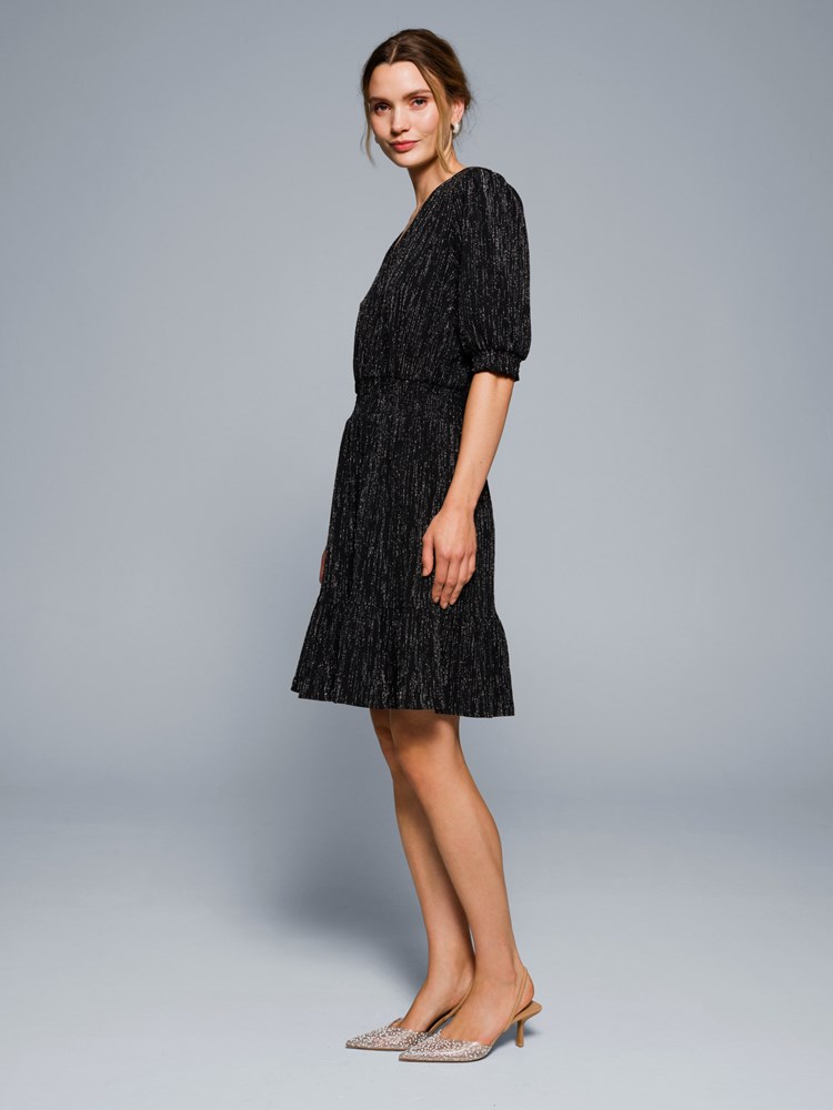 Nyla kjole 7505353_CAB-VAVITE-W23-Modell-Front_chn=match_4740_Nyla kjole CAB 7505353.jpg_Front||Front