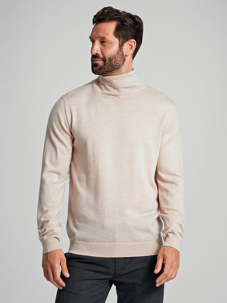 Berto merino høyhalset genser 7505369_I3D-MARIOCONTI-A23-Modell-Front_chn=match_2942_Berto merino høyhalset genser I3D_Berto merino høyhalset genser I3D 7505369.jpg_Front||Front