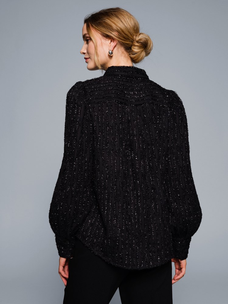 Silvia skjorte 7505372_CAB-VAVITE-W23-Modell-Back_chn=match_4475_Silvia skjorte CAB 7505372.jpg_Back||Back