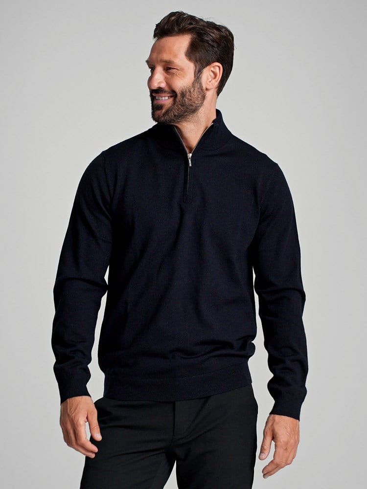 Berto merino zip genser 7505422_C27-MARIOCONTI-A23-Modell-Front_chn=match_5011_Berto merino zip genser C27.jpg_Front||Front