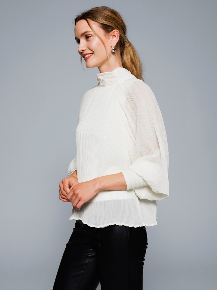 Lola bluse 7505427_O79-DONNA-W23-Modell-Front_chn=match_2112_Lola bluse O79 7505427.jpg_Front||Front