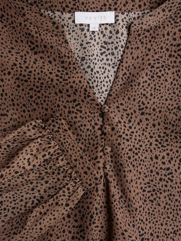 Avery pufferm bluse 7505517_AIK-VAVITE-A23-Front_5946_Avery pufferm bluse AIK_Avery pufferm bluse AIK 7505517.jpg_Front||Front