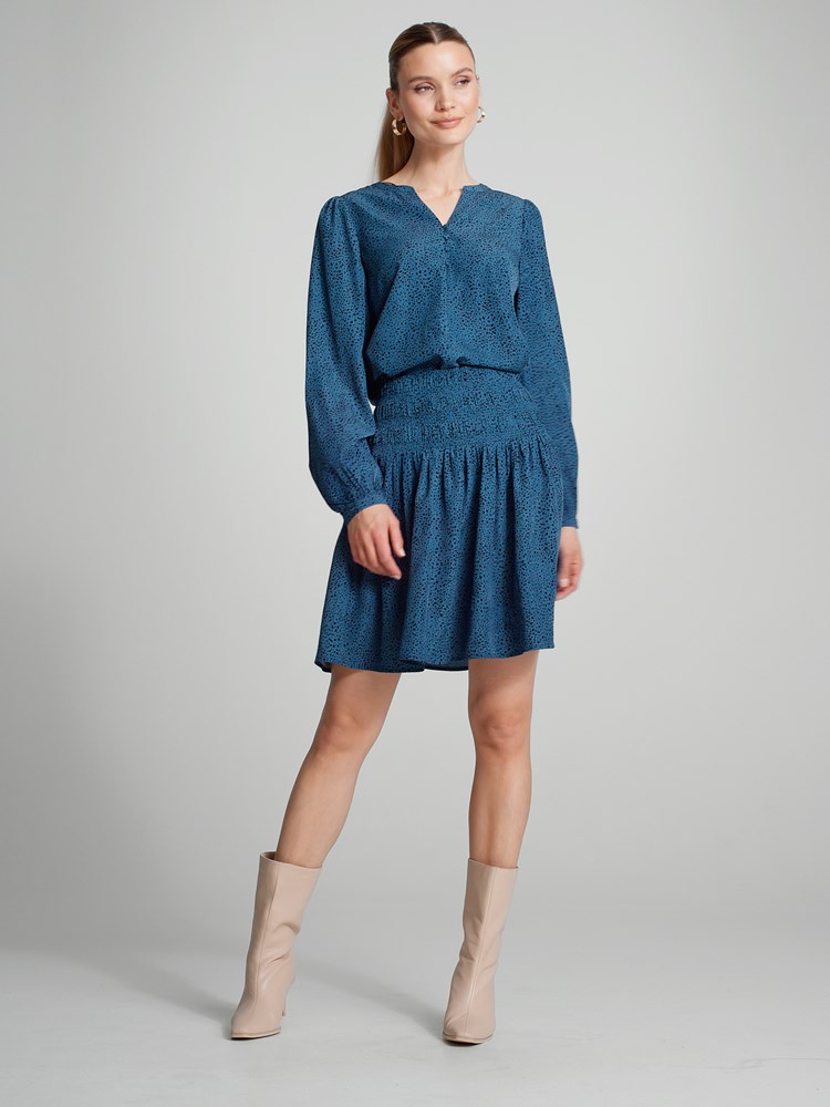 Avery pufferm bluse 7505517_ENC-VAVITE-A23-Modell-Front_chn=match_6238_Avery pufferm bluse ENC_Avery pufferm bluse ENC 7505517.jpg_Front||Front