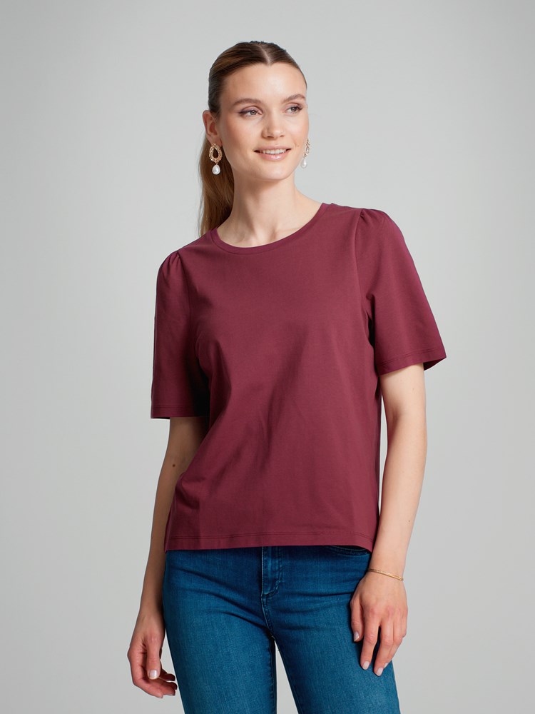 Olivia pufferm t-skjorte 7505561_MWH-VAVITE-A23-Modell-Front_chn=match_2219_Olivia pufferm t-skjorte MWH_Olivia pufferm t-skjorte MWH 7505561.jpg_Front||Front