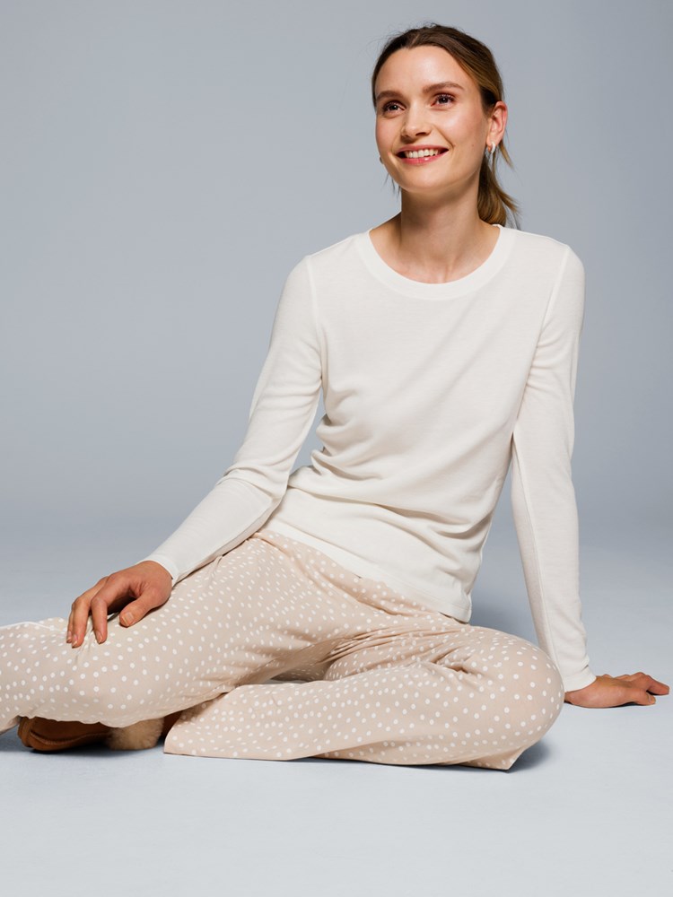 Mimi topp 7505669_O79-VAVITE-W23-Modell-front_Mimi topp O79_Mimi topp O79 7505669.jpg_Front||Front