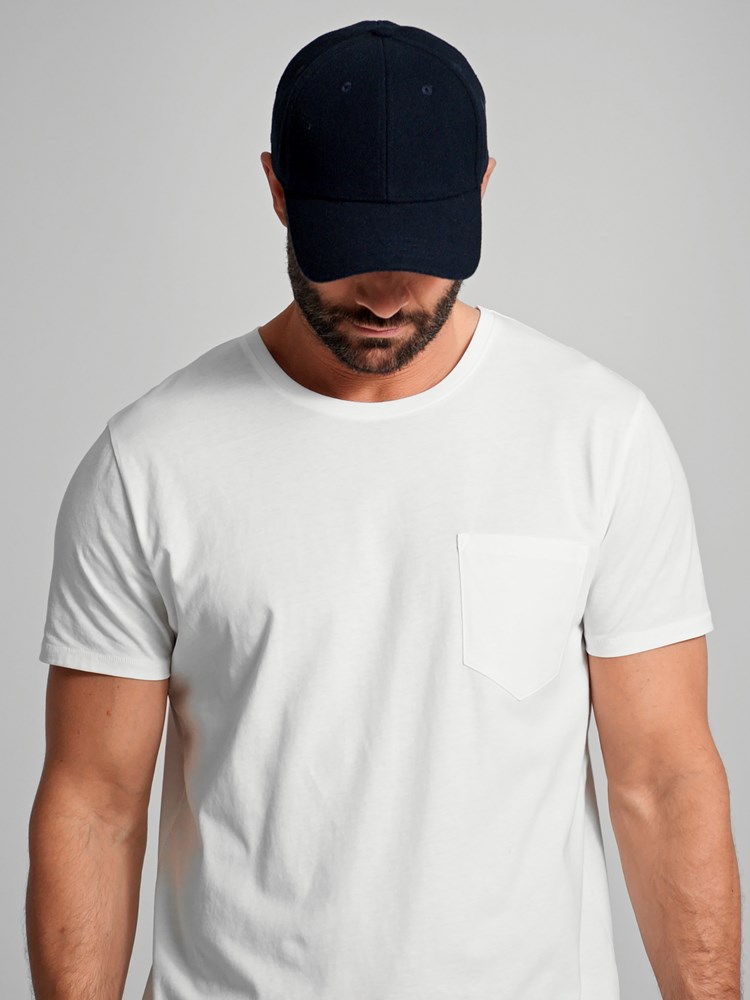 Luca caps 7505675_C27-MARIOCONTI-A23-Modell-Front_chn=match_8284_Luca caps C27.jpg_Front||Front