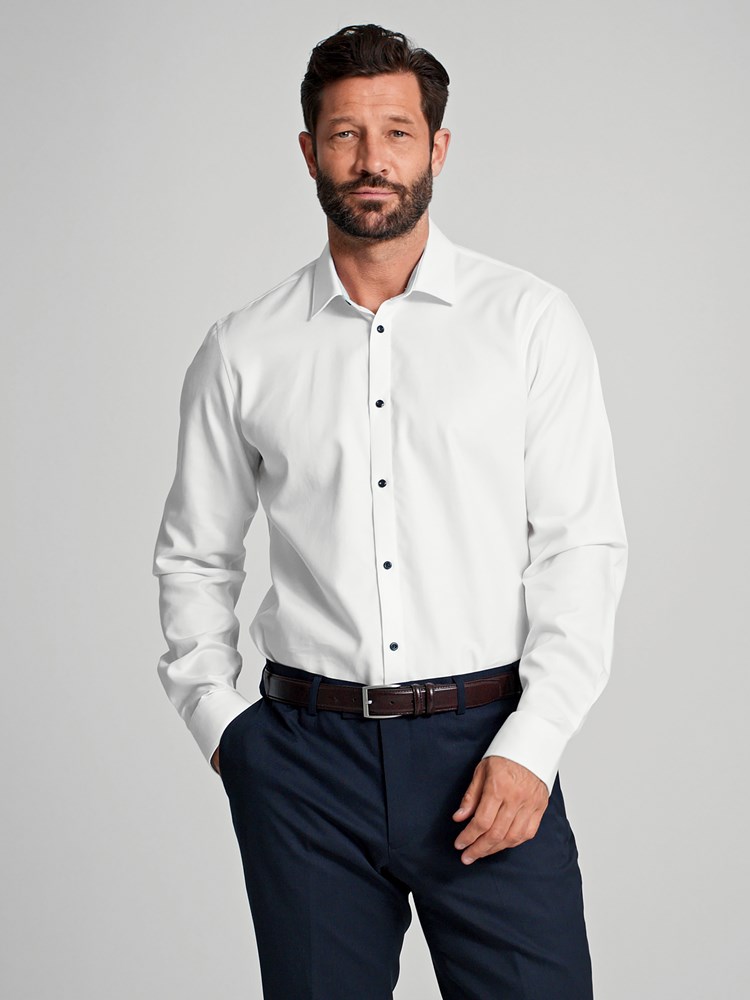 Vettore skjorte 7505684_O68-MARIOCONTI-A23-Modell-Front_chn=match_912.jpg_Front||Front