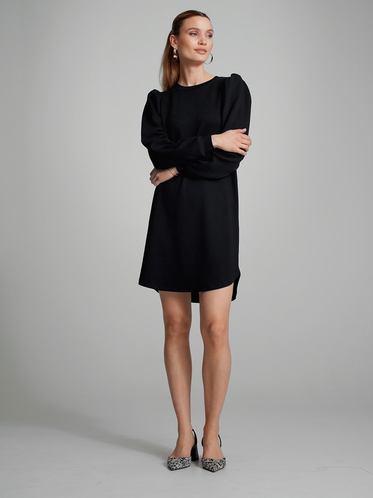 Emiko kjole 7505830_CAB-DONNA-A23-Modell-Front_chn=match_5610.jpg_Front||Front