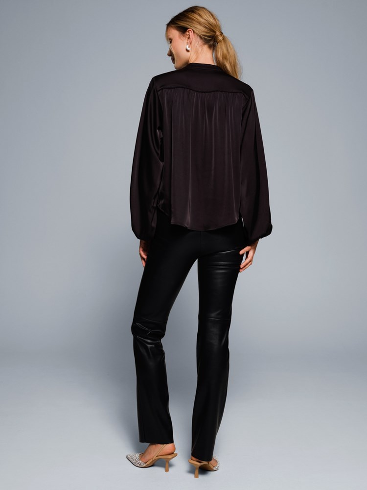 Arisa bluse 7505950_CAB-DONNA-W23-Modell-Back_chn=match_5493_Arisa bluse CAB_Arisa bluse CAB 7505950.jpg_Back||Back