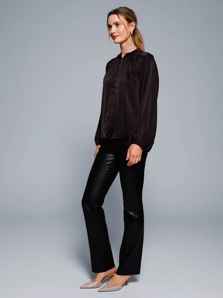 Arisa bluse 7505950_CAB-DONNA-W23-Modell-Front_chn=match_3214_Arisa bluse CAB 7505950.jpg_Front||Front