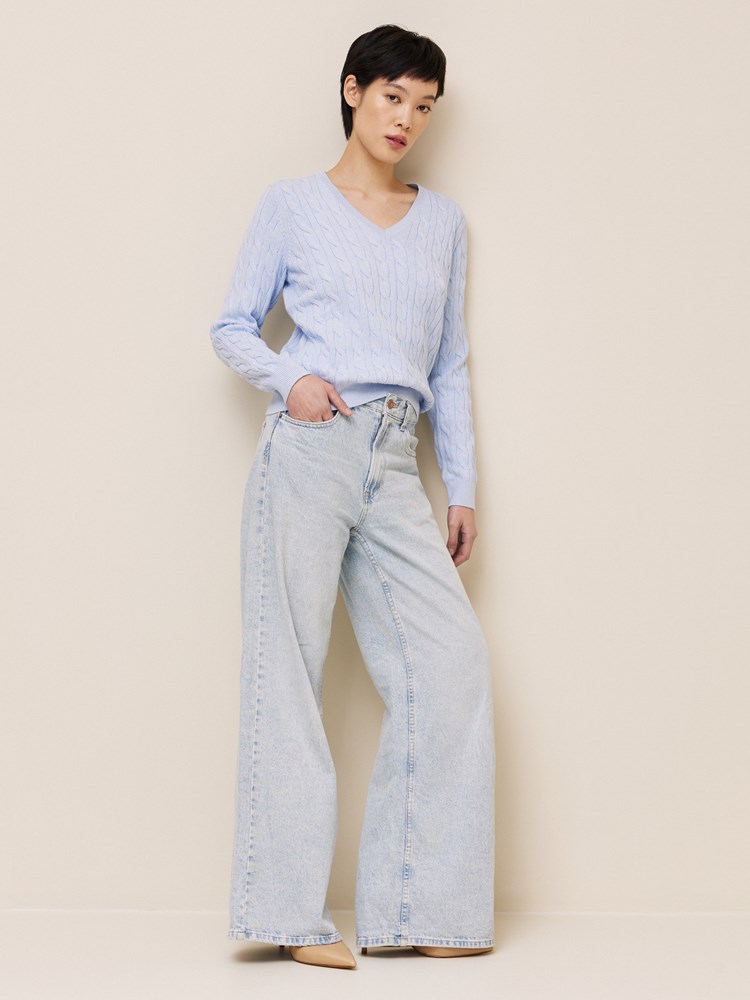 Iselin v-neck kabelgenser 7505952_Jean Paul_Iselin kabelgenser_S24 (2)_7505952 EAV_Iselin v-neck kabelgenser EAV_Iselin v-neck kabelgenser EAV 7505952.jpg_