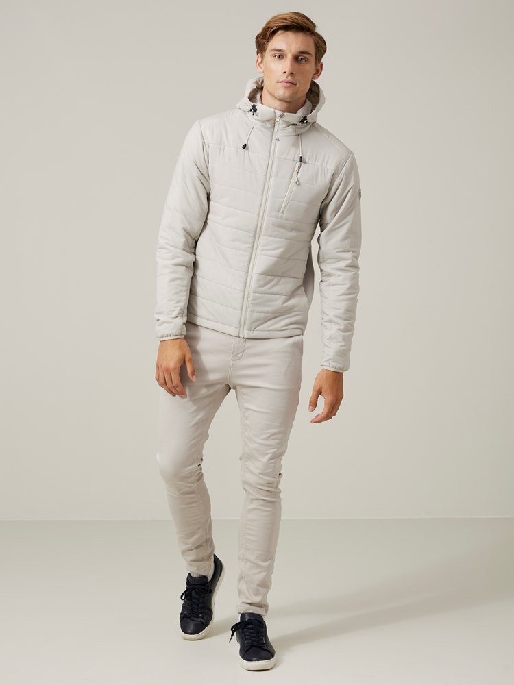 Elo jakke 7505974_I3O-JEANPAUL-S24-Modell-Front_645_Elo jakke I3O_Elo jakke I3O 7505974.jpg_Front||Front