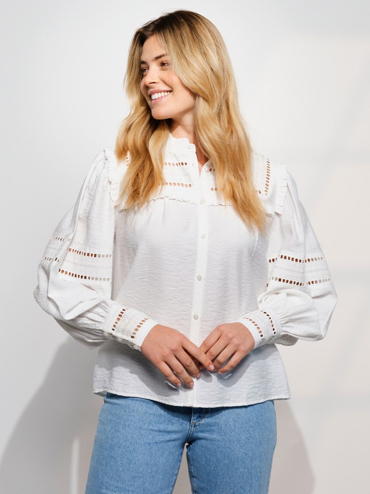 Catharina bluse 7506136_O68-MARIEPHILIPPE-S24-Modell-Front_chn=match_2140_Catharina bluse O68 7506136.jpg_Front