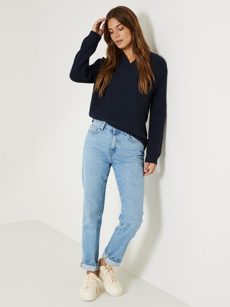 Olina genser 7506145_EM6-JEANPAUL-S24-Modell-Front_5633_Olina genser EM6_Olina genser EM6 7506145.jpg_Front||Front