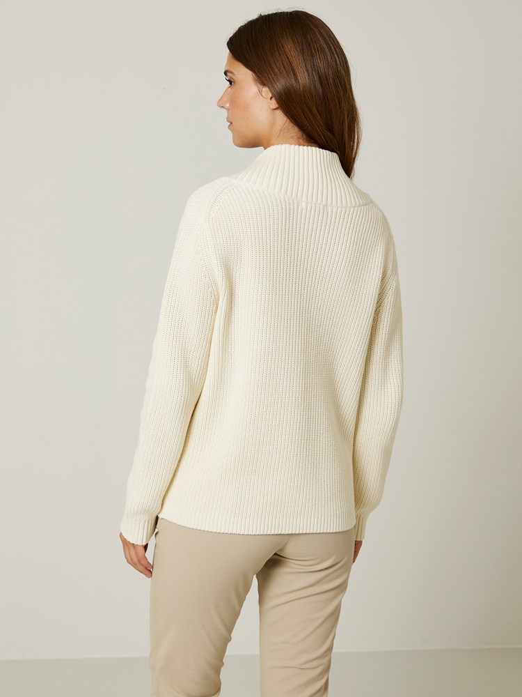 Olina genser 7506145_O63-JEANPAUL-S24-Modell-Front_8502_Olina genser O63_Olina genser O63 7506145.jpg_Front||Front