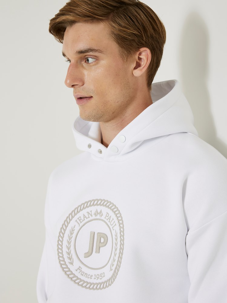 Borg hettegenser 7506178_O68-JEANPAUL-S24-Modell-Front_2053_Borg hettegenser O68 7506178.jpg_Front||Front