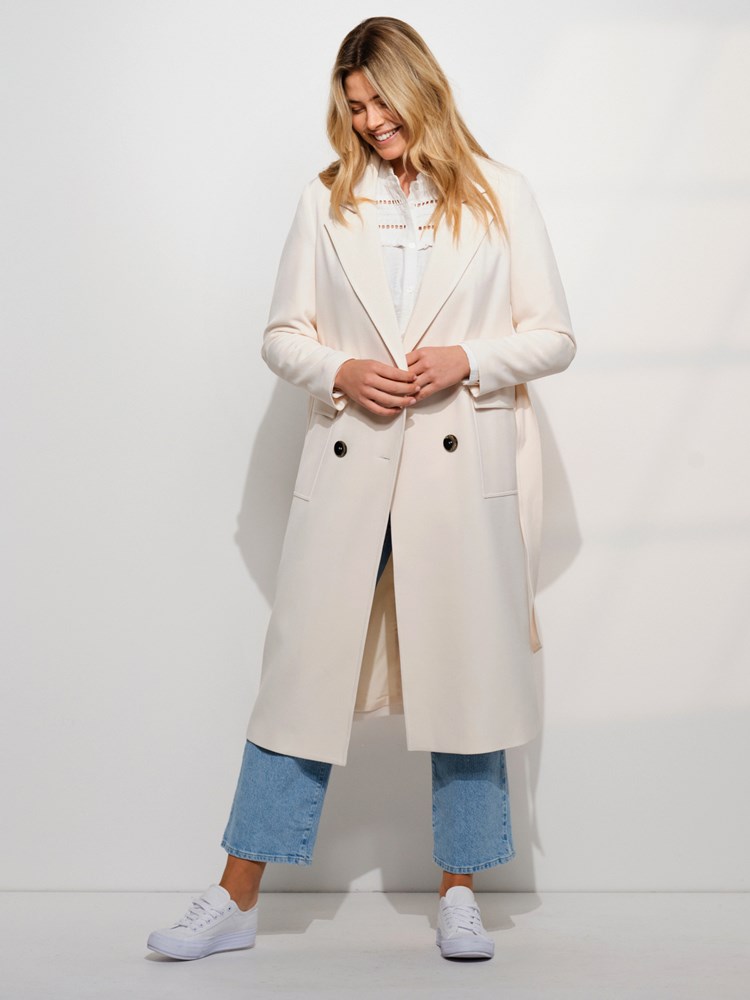 Celeste trenchcoat 7506275_O0R-MARIEPHILIPPE-S24-Modell-Front_chn=match_9130_Celeste trenchcoat O0R 7506275.jpg_Front||Front
